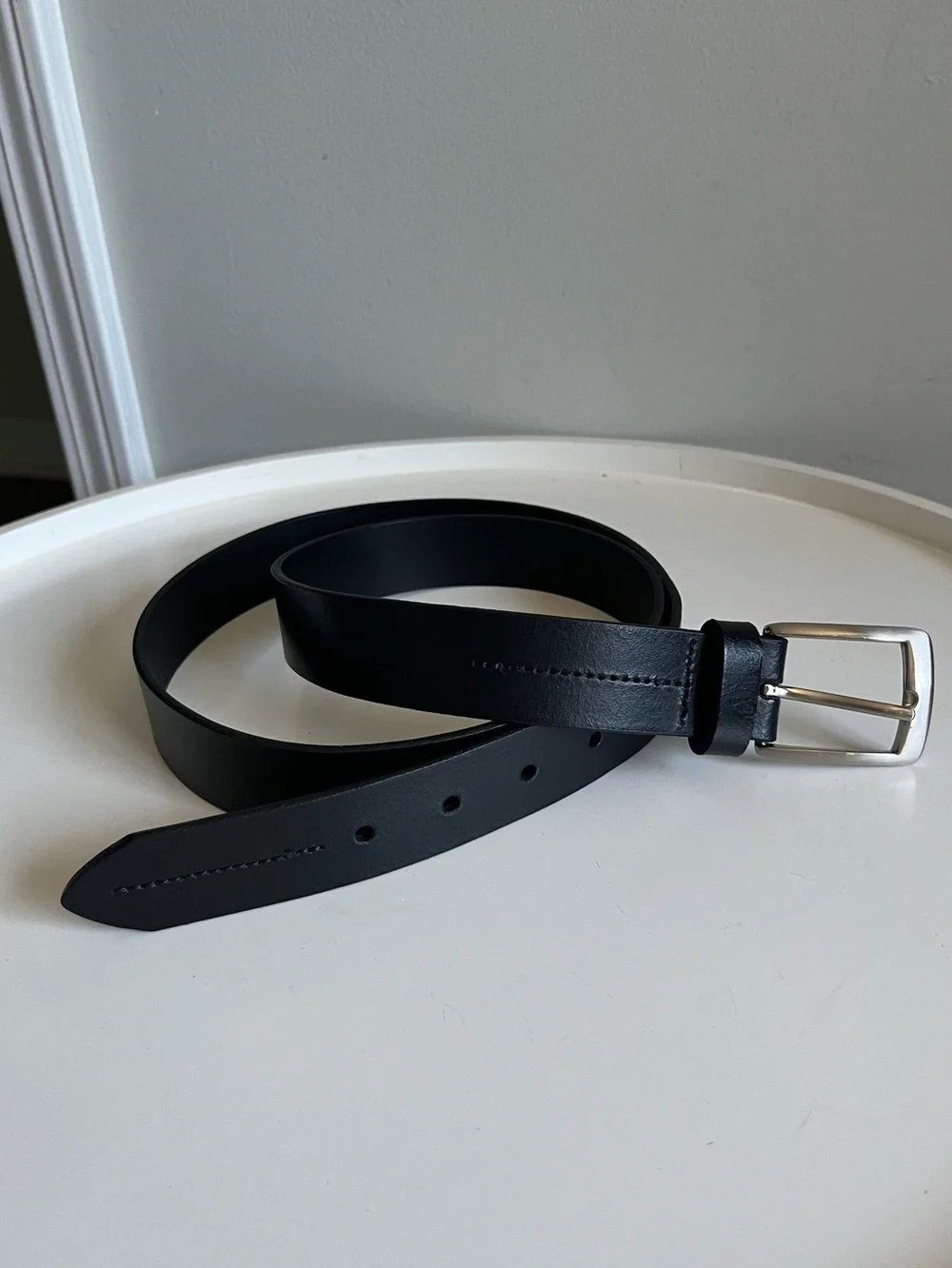 Classic Black Leather Men’s Belt with Silver Buckle Guatemala XL